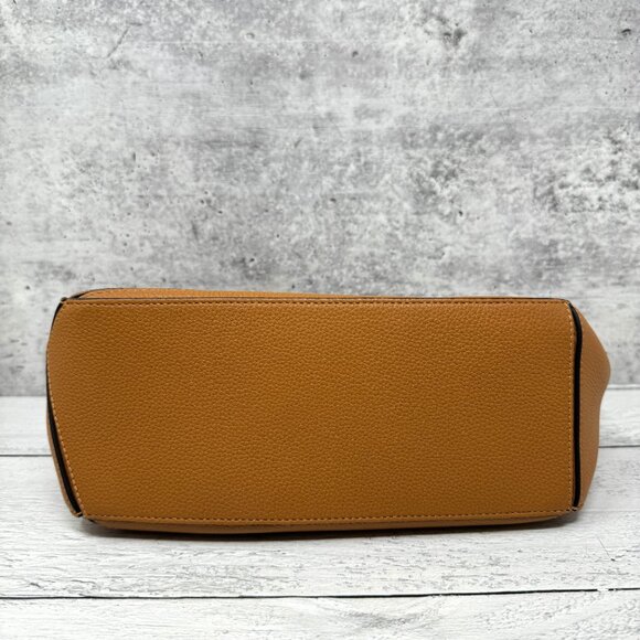 LOEWE Small Textured Leather Puzzle Bag Tan - Picture 5 of 11